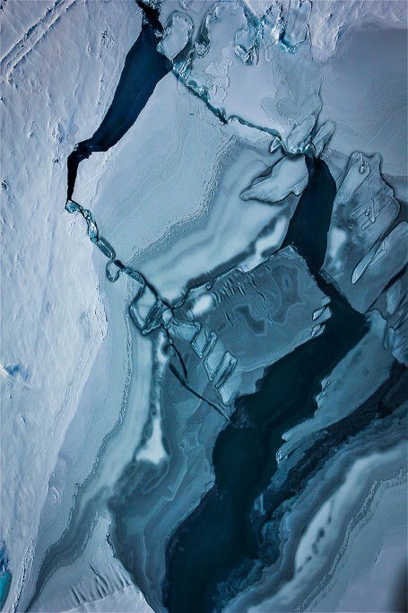 Iceberg Fissure