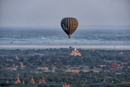 Ballooning On Bagan