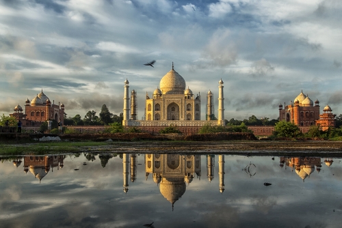 Taj mahal reflection 