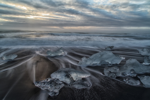 Jokulsarlon beach - sunrise 