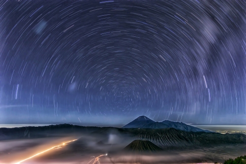 Mt.Bromo Night startrails 