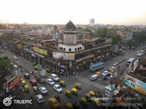 A Very Busy Intersection in the City of Joy!