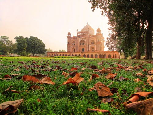 Early morning at Safdarjung Tomb 